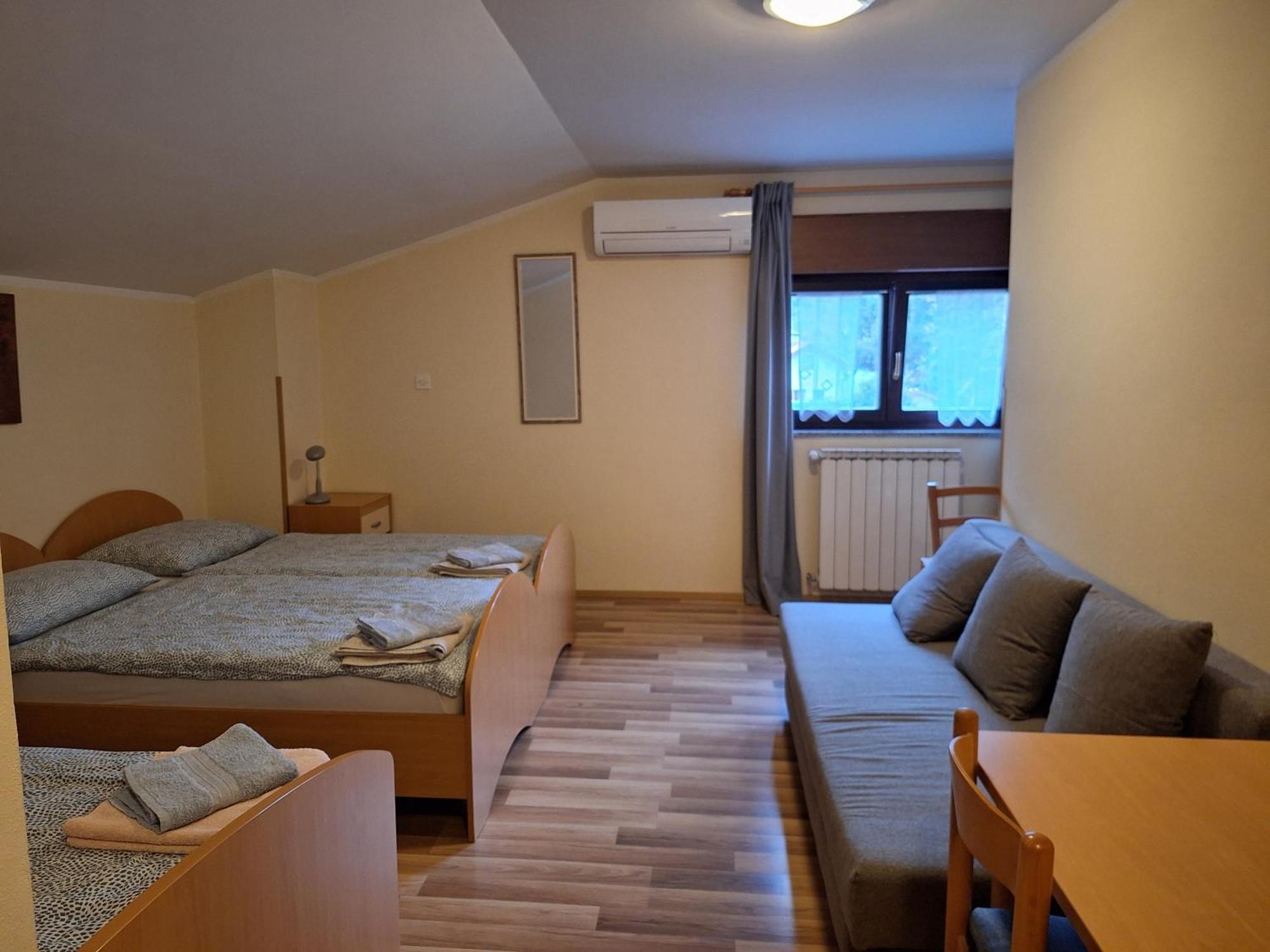 Rooms Pri Lovrizu Kobarid Dış mekan fotoğraf